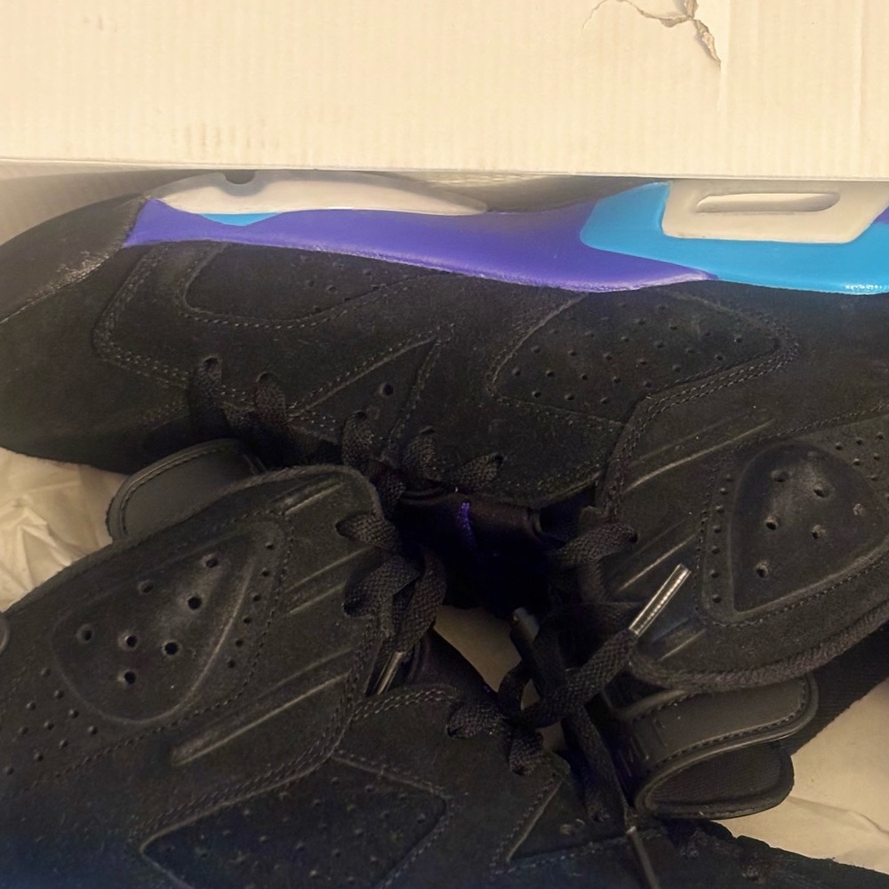 Men Air Jordan 6 Retro - Picture 8 of 11